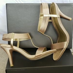 Kenneth Cole Reaction Satin Sandal Sz 9
